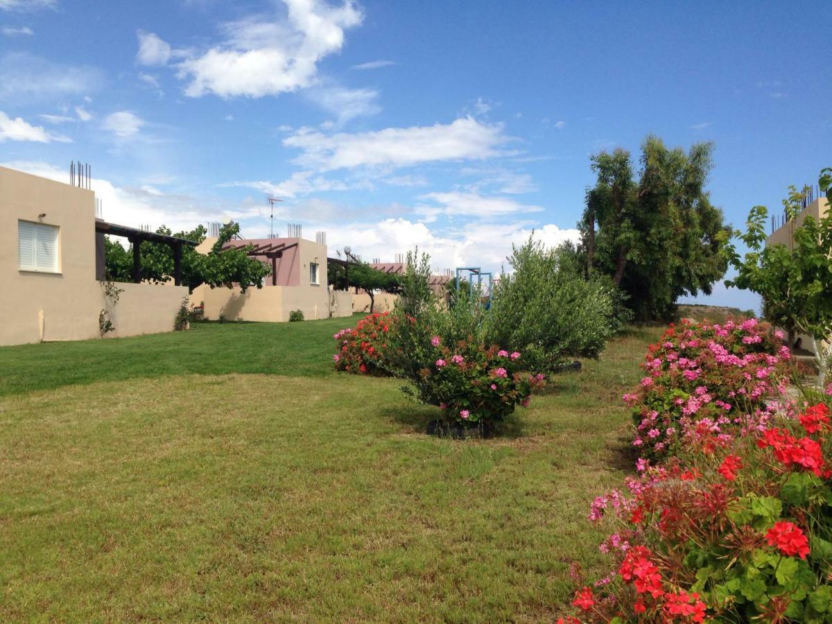 Kioni Villas Frangocastelo Bagian luar foto