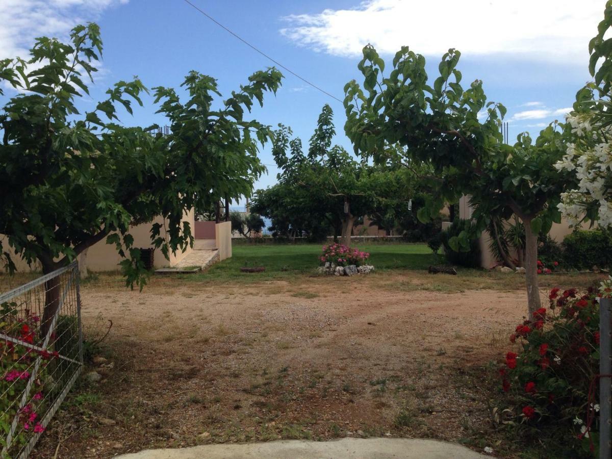 Kioni Villas Frangocastelo Bagian luar foto